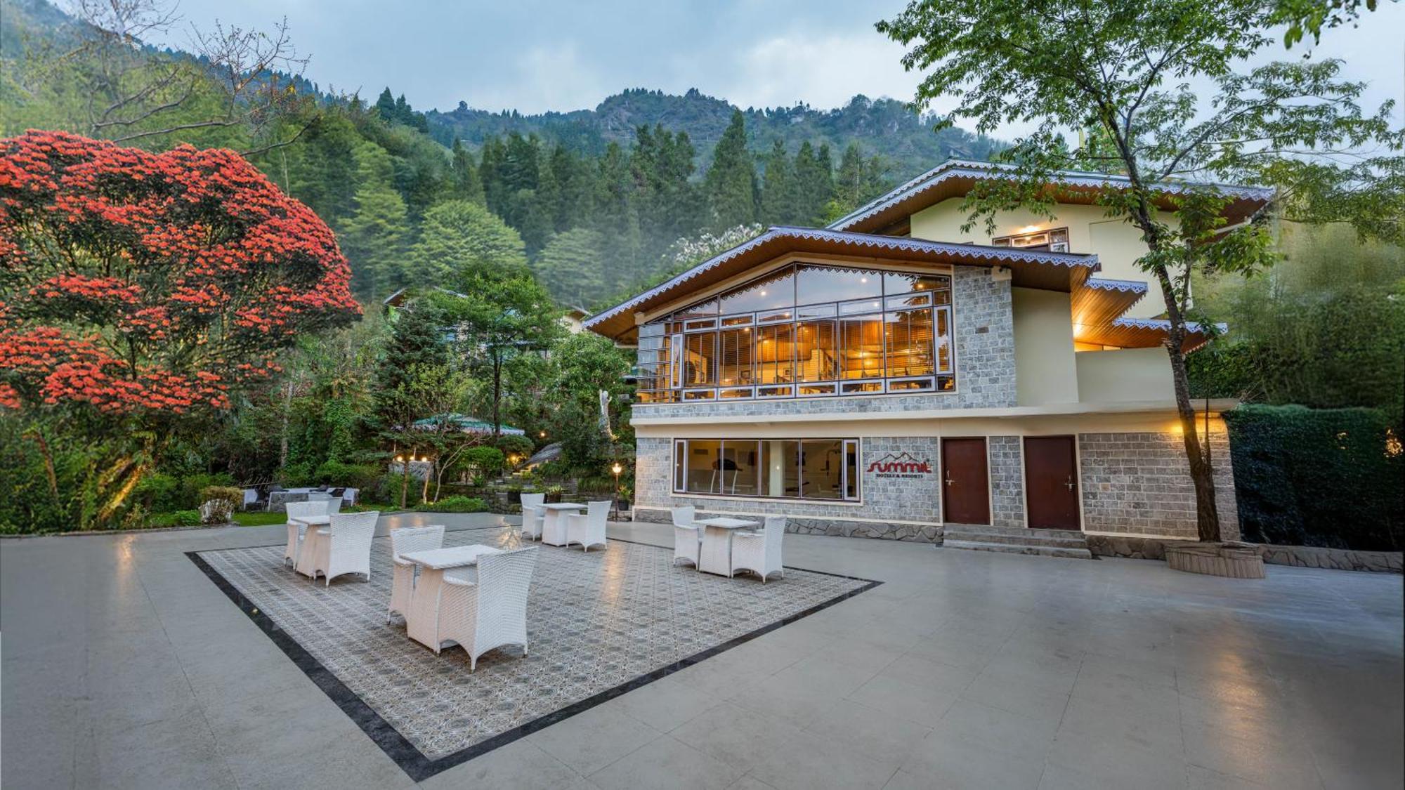 Summit Norling Resort & Spa Гангток Экстерьер фото